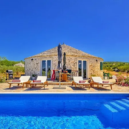 Heritage * Mirca (Brac)